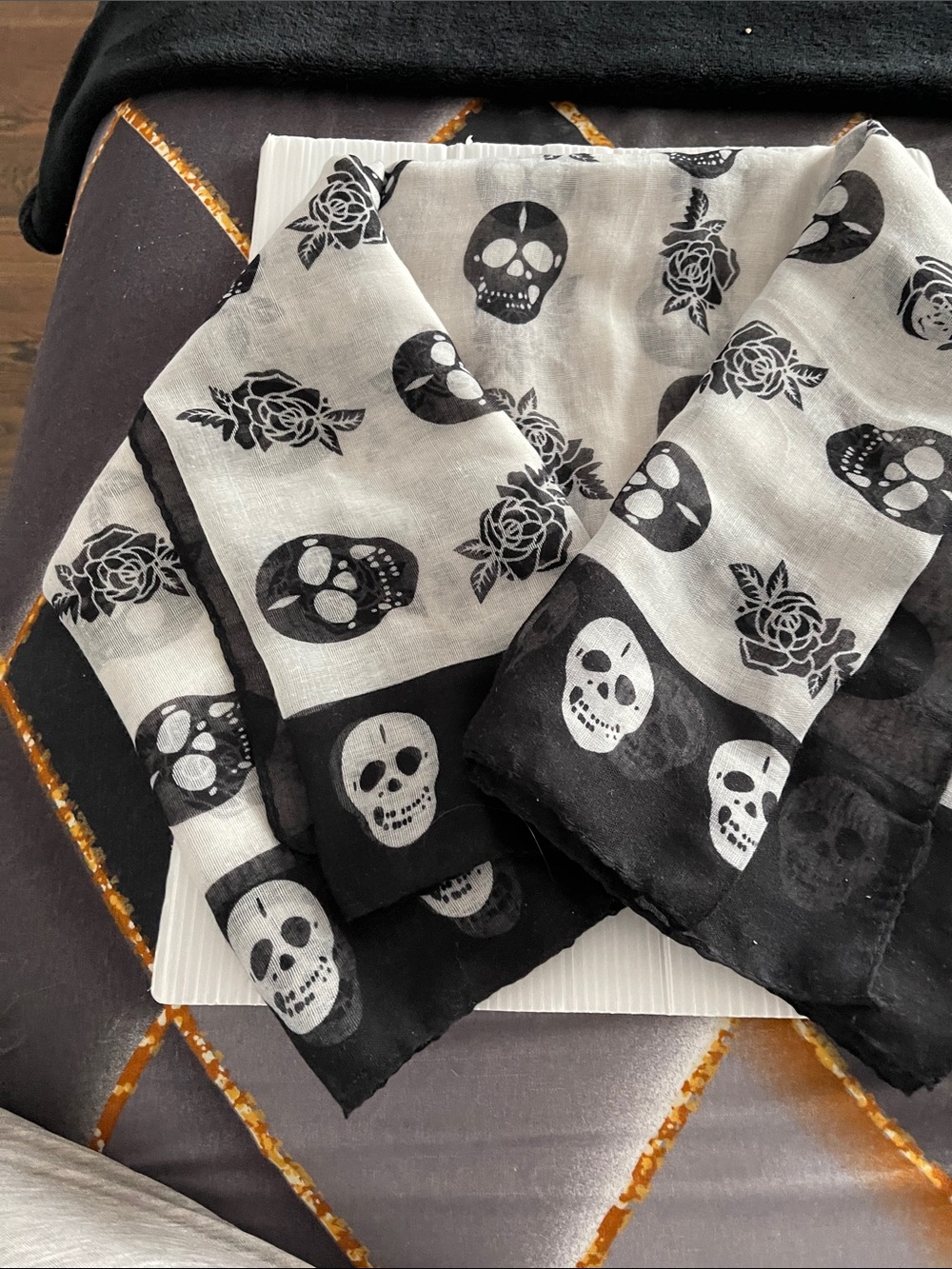 Black and White Skull Print Lightweight Scarf